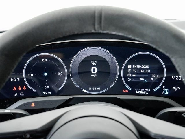 2025 Porsche Taycan GTS - Photo 14