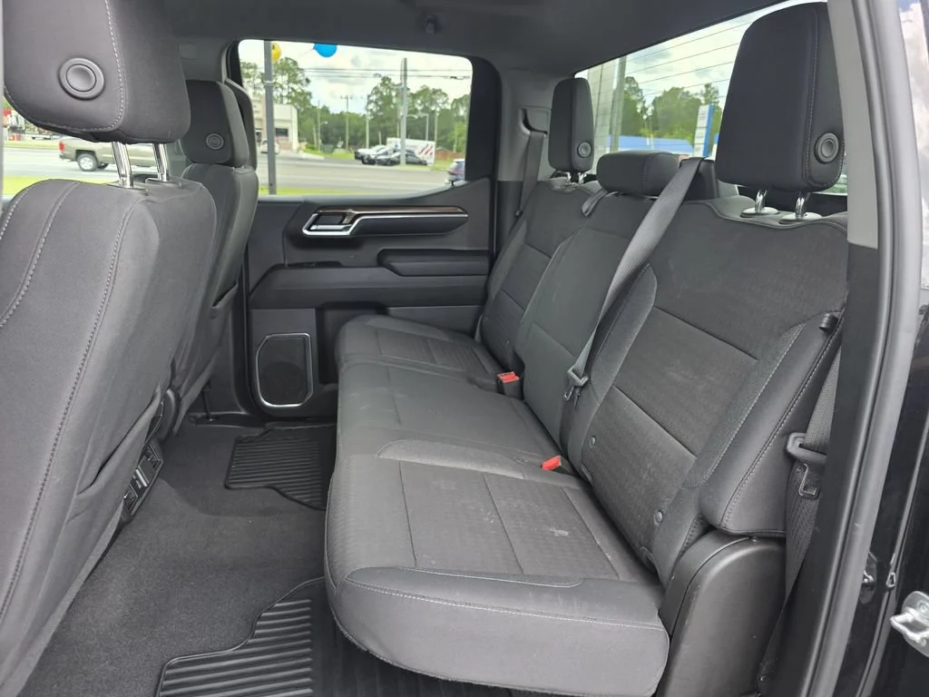 Used 2025 Black Chevrolet LT image 13