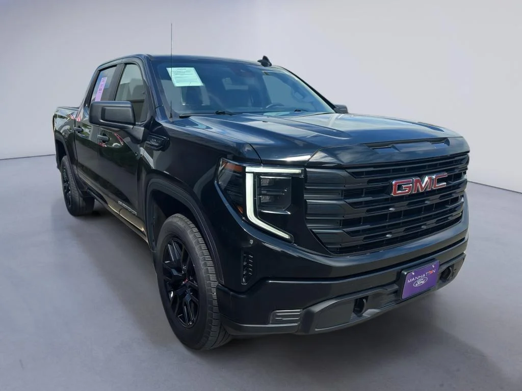 Used 2024 Onyx Black GMC Pro image 8