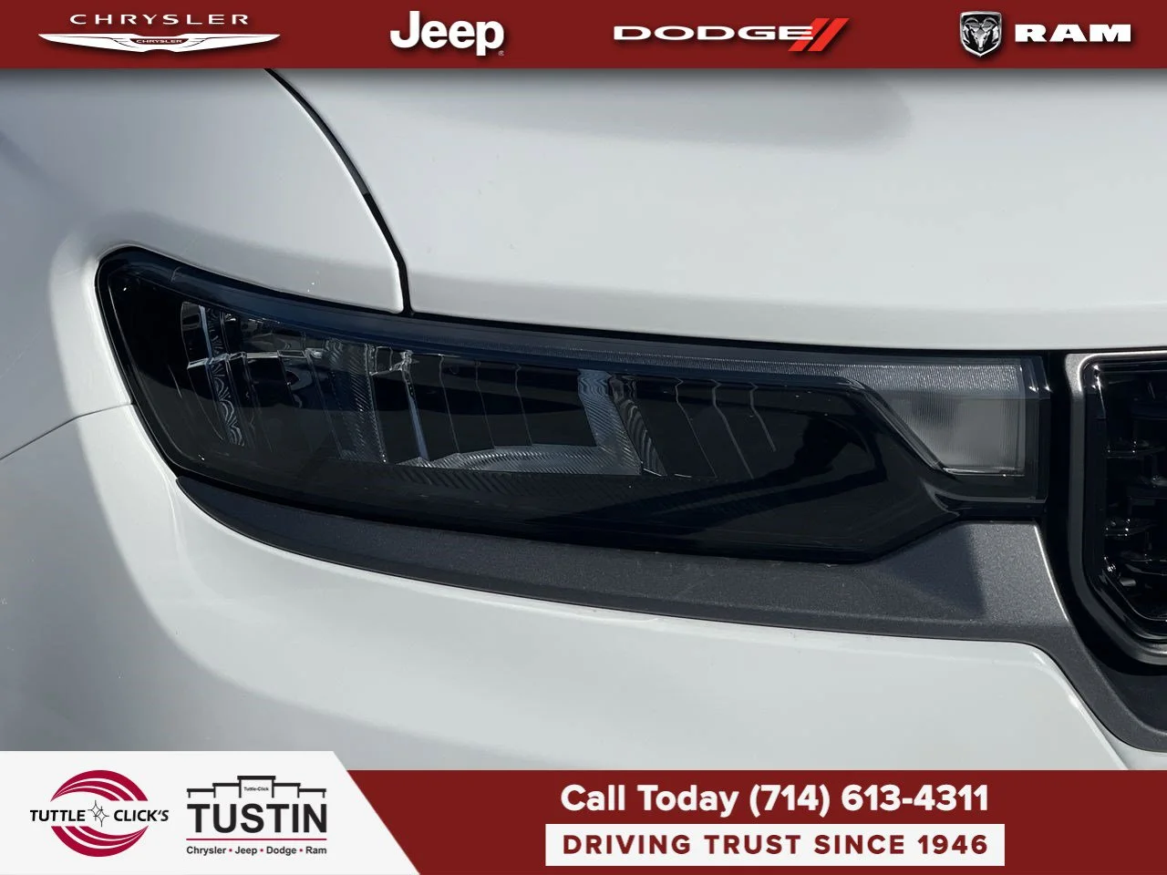 New 2027 Bright White Clear-Coat Paint Jeep Summit image 13