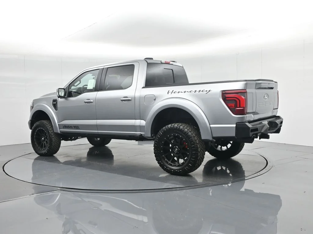 New 2025 Iconic Silver Metallic Ford Lariat image 6