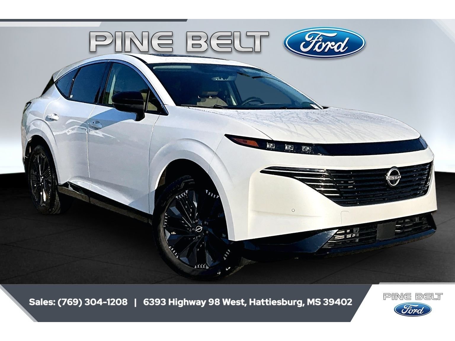 Used 2025 Everest White Pearl Tricoat Nissan Platinum image 1