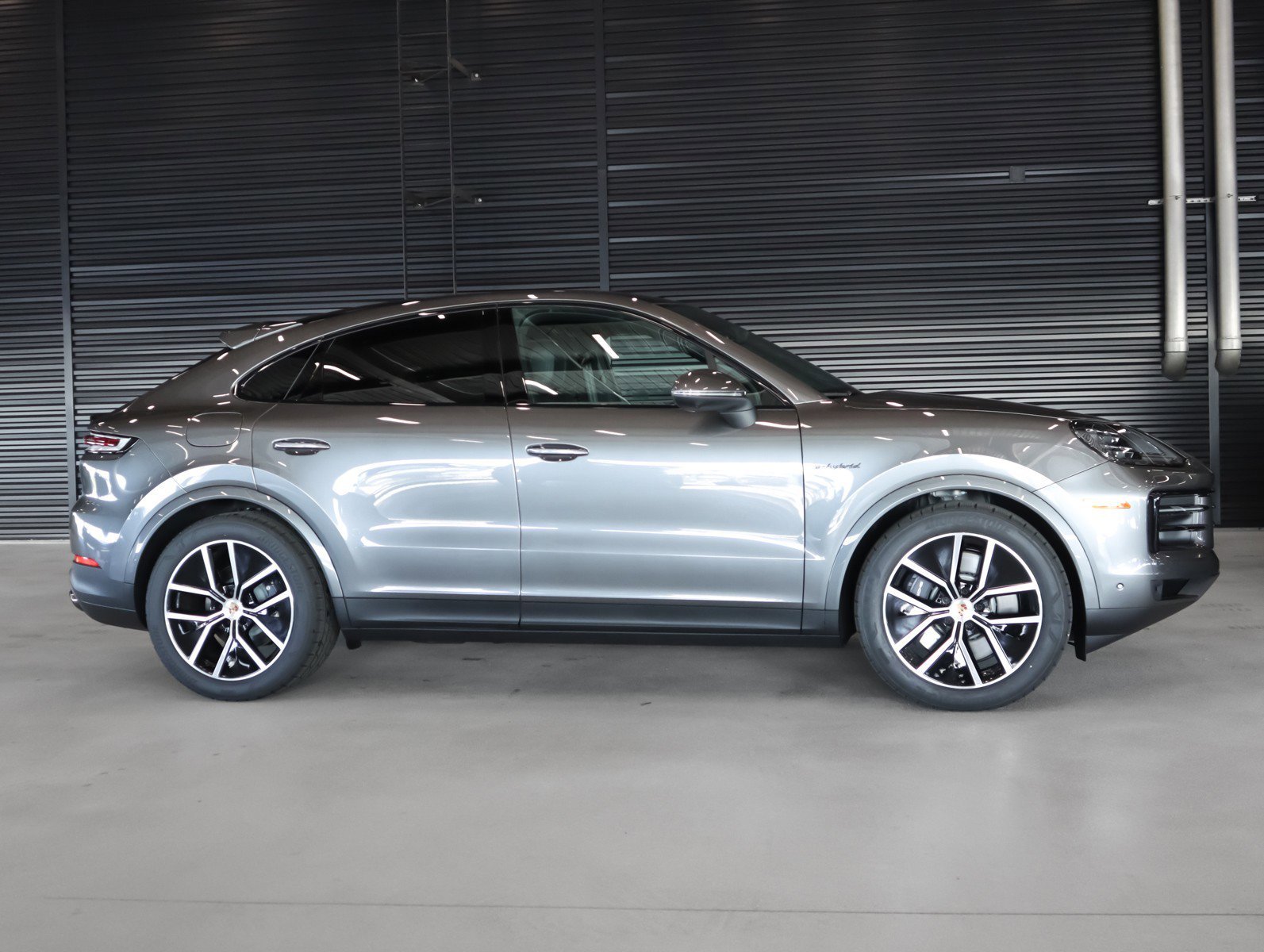 2026 Porsche Cayenne Coup E-Hybrid - Photo 11