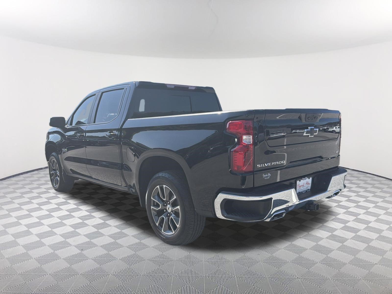 2022 Chevrolet Silverado 1500 LT - Photo 7