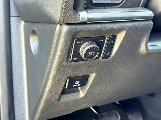 Used 2025 Black Ford Platinum image 15