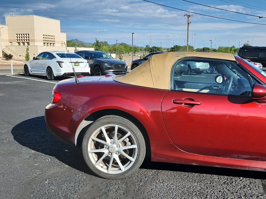 Used 2010 RED Mazda  image 27