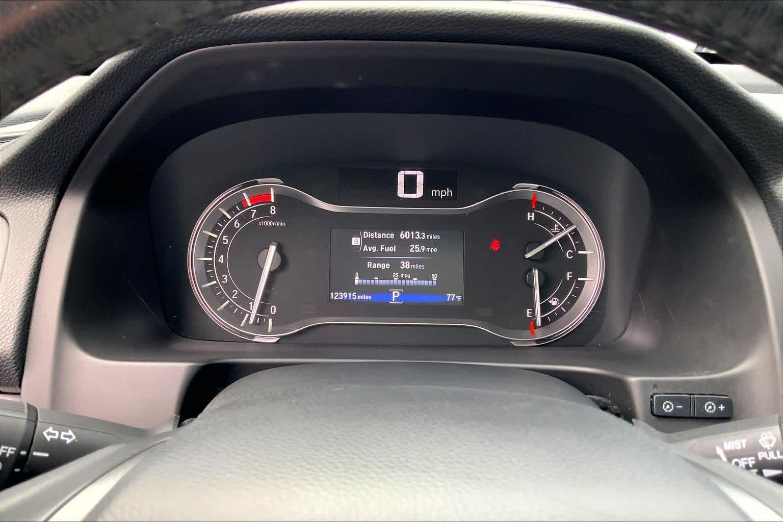 Used 2018 Crystal Black Pearl Honda EX-L image 26