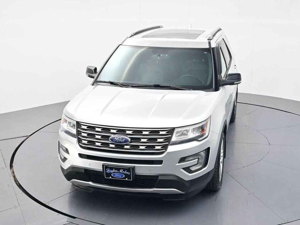Used 2017 Ingot Silver Ford XLT image 38