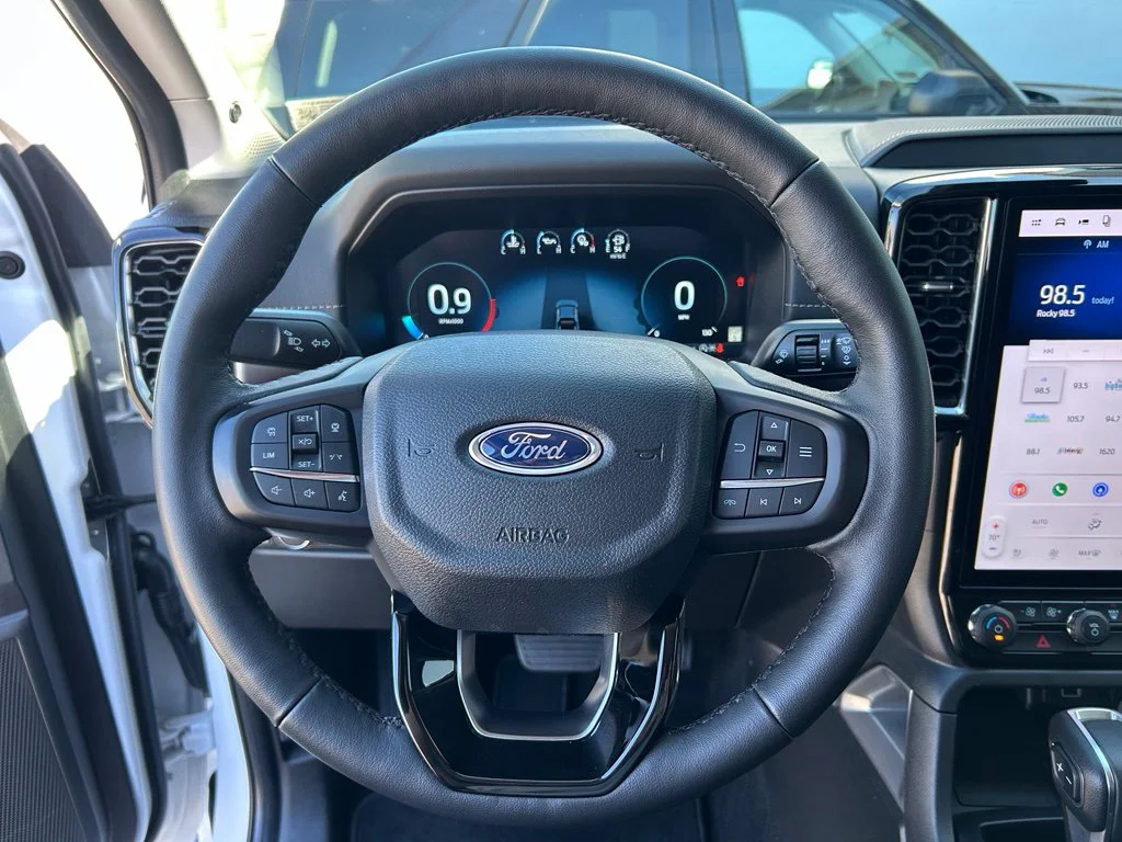 Certified Used 2025 Oxford White Ford Lariat image 13