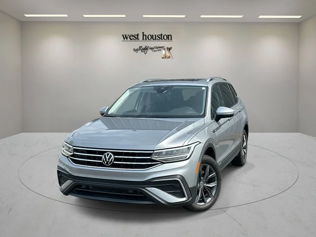 Certified Pre-Owned 2023 Volkswagen Tiguan SE