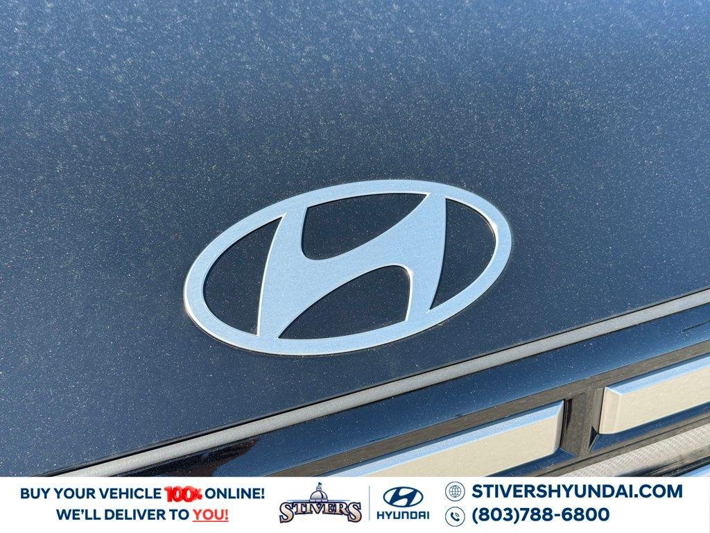 New 2026 Black Hyundai SEL FWD image 7