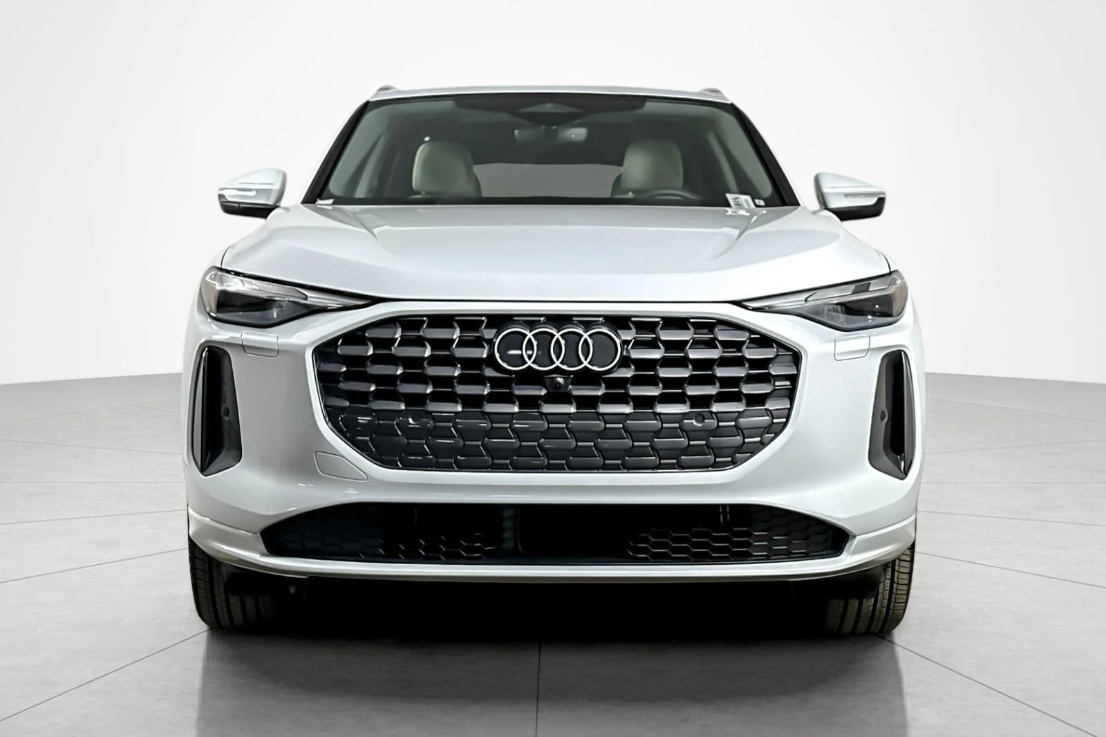 Used 2025 Glacier White Metallic Audi Premium 2.0 TFSI quattro image 8