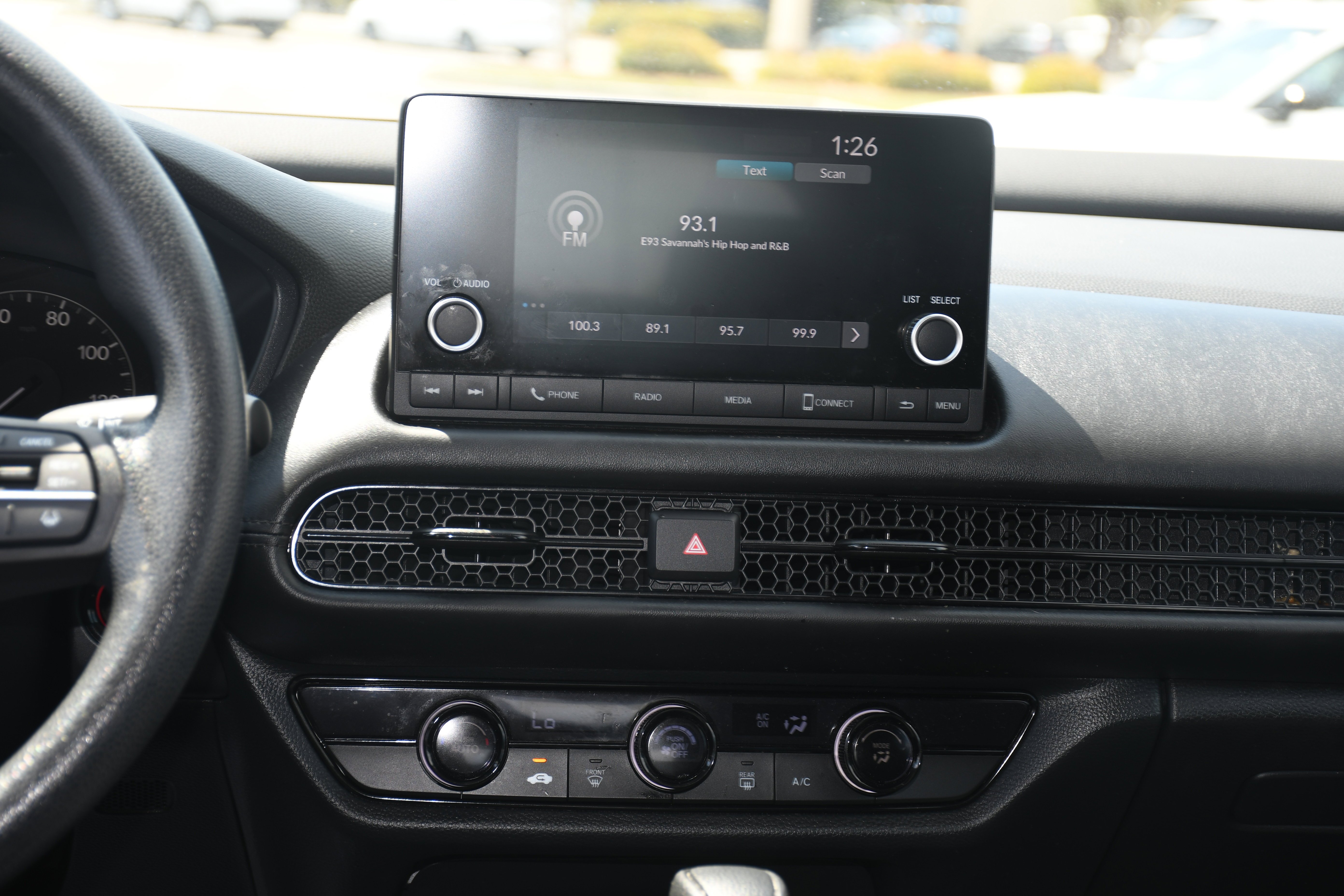 Used 2024  Honda LX image 15