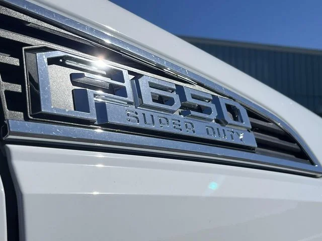 New 2027 White Ford Base image 7