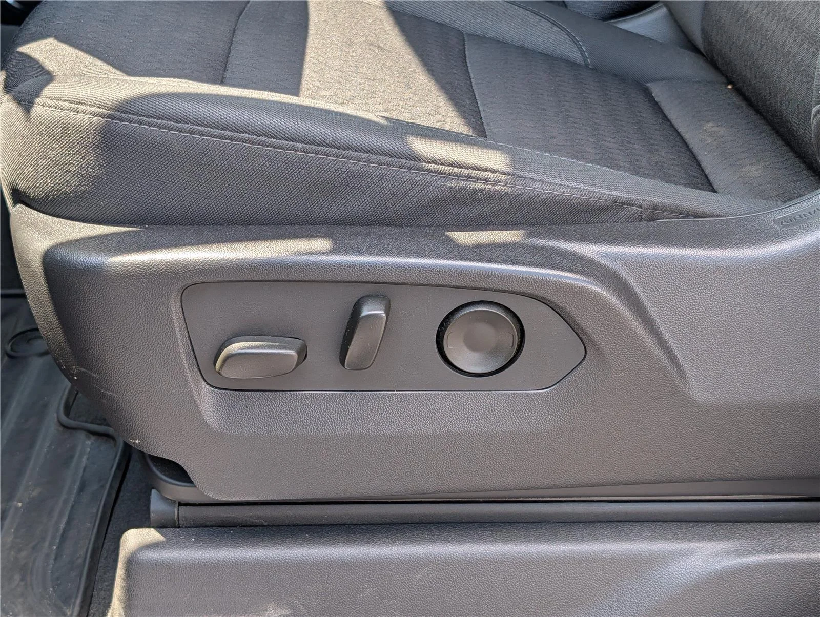 Used 2025 Cypress Gray Chevrolet LT image 12