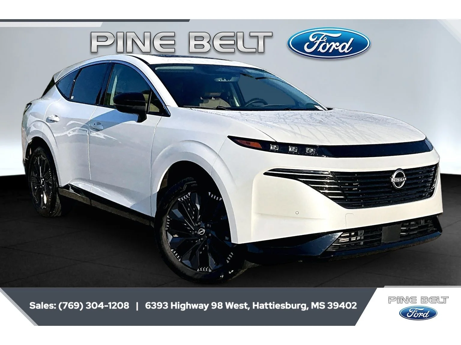 Used 2025 Everest White Pearl Tricoat Nissan Platinum image 1