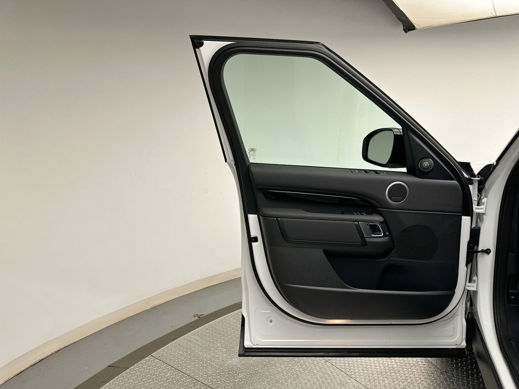 New 2027 Fuji White Land Rover S image 9