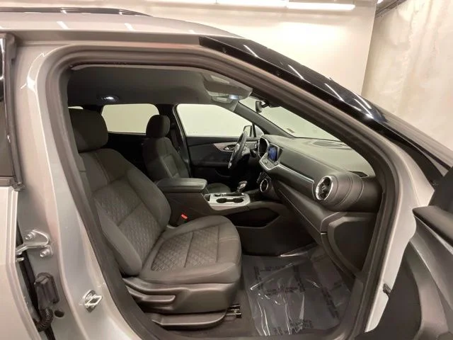Used 2022 Silver Chevrolet LT image 23