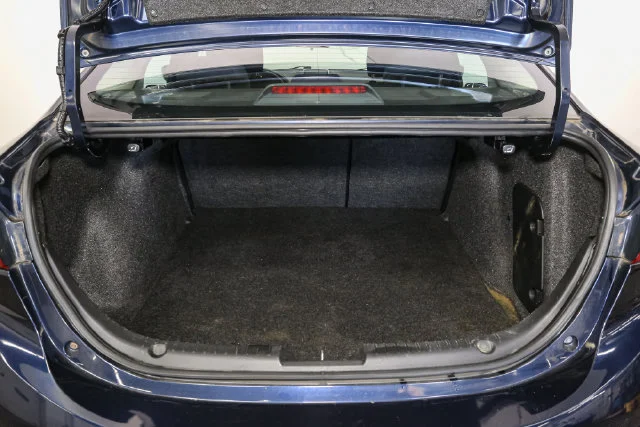 Used 2015 Blue Mazda i Touring image 11