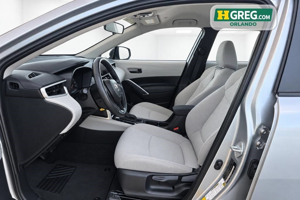 Used 2025 Sonic Silver Toyota L image 7