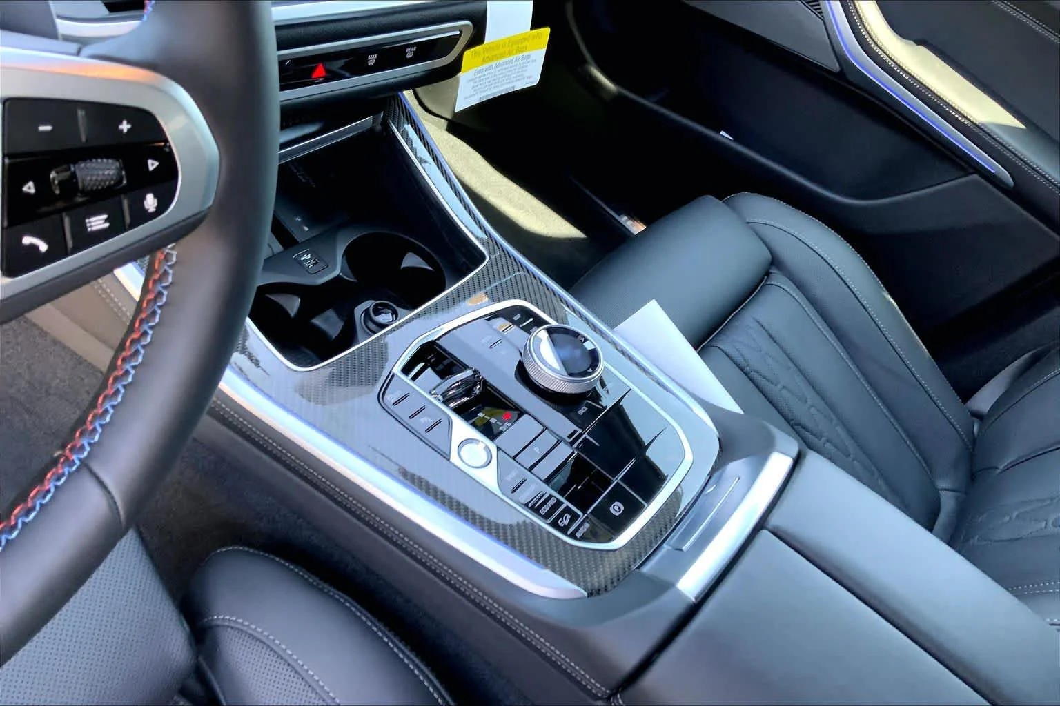 New 2026 Skyscraper Grey Metallic BMW M60i image 7