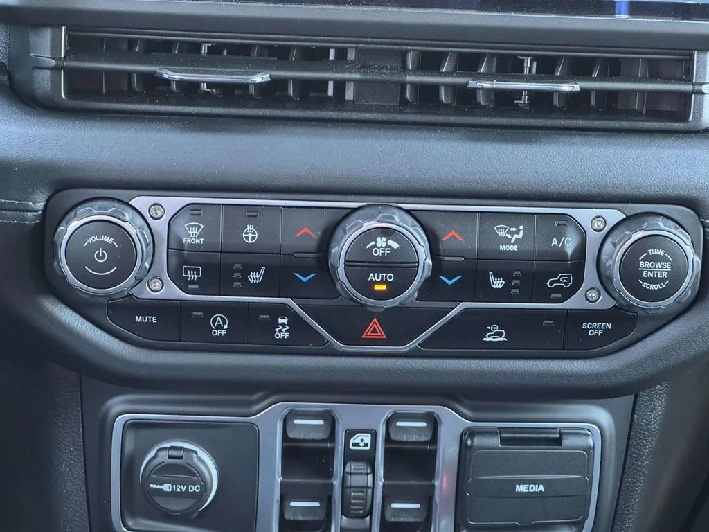 2024 Jeep Gladiator Mojave - Photo 20