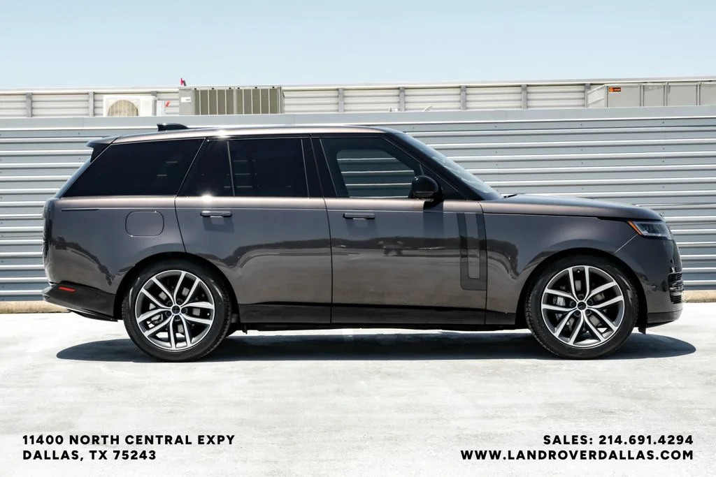 New 2026 Charente Grey Prem Met Land Rover SE image 5