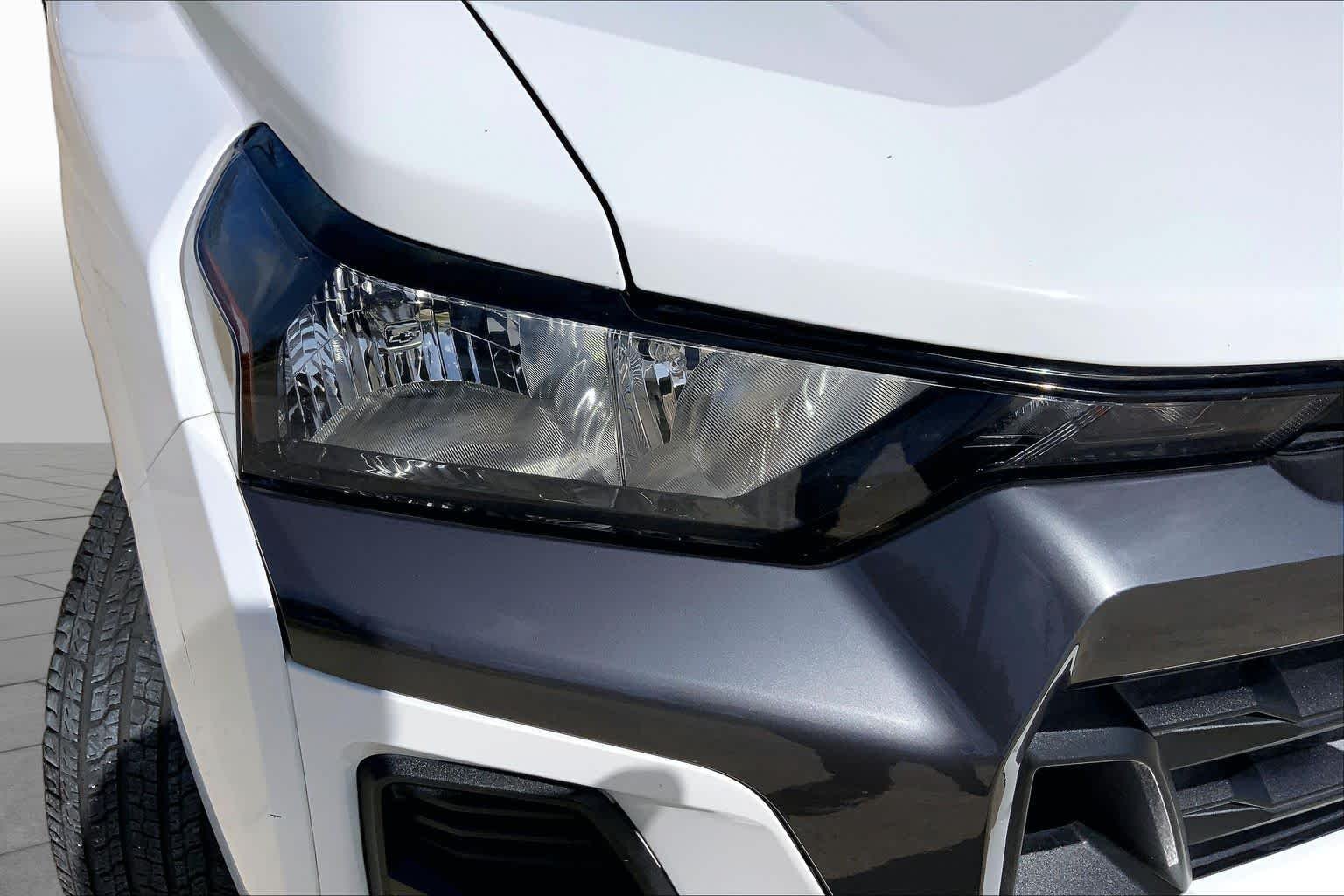 Used 2023 Summit White Chevrolet 2WD LT image 26