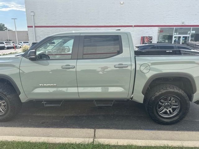 Used 2024  Toyota SR5 image 4