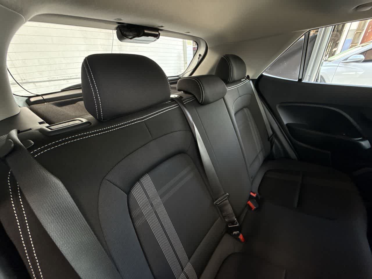 2025 Hyundai Venue SEL - Photo 26