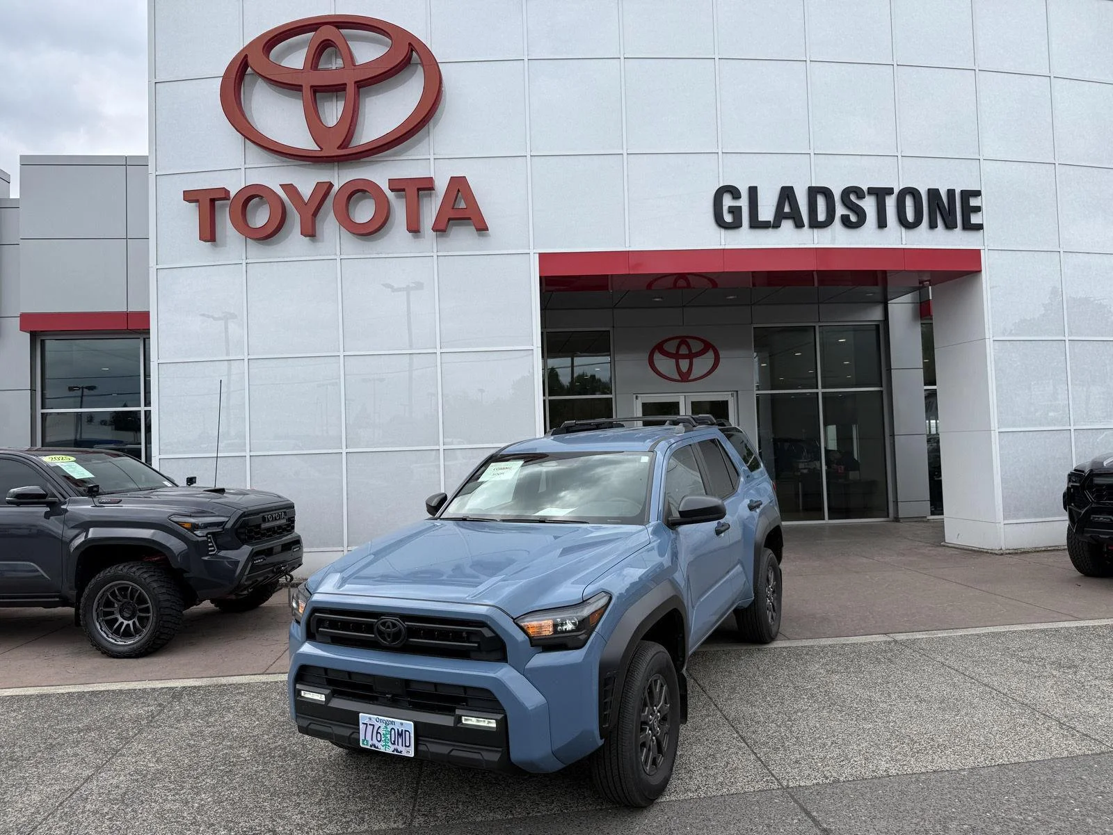 Used 2025 Heritage Blue Toyota SR5 image 1
