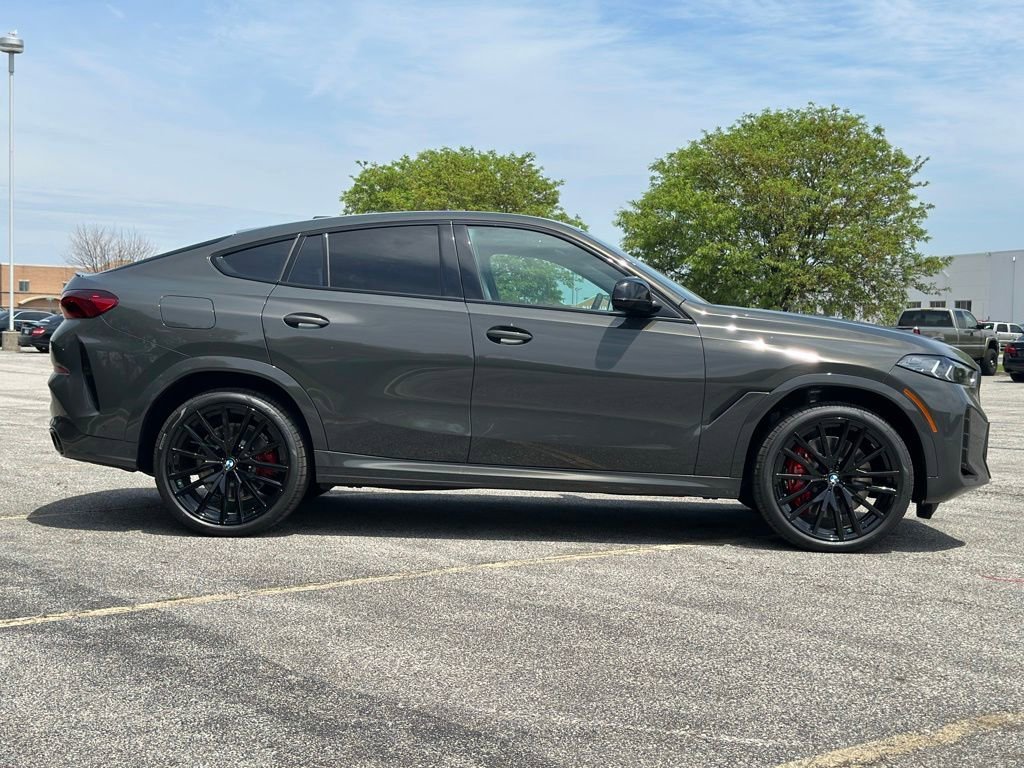 New 2027 Dravit Grey Metallic BMW M60i image 8