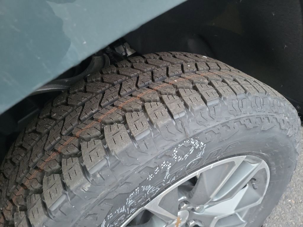 2025 Chevrolet Silverado 1500 LT - Photo 28