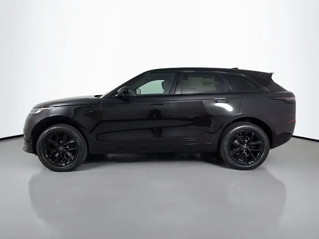 New 2026 Santorini Black Land Rover Belgravia Edition image 8