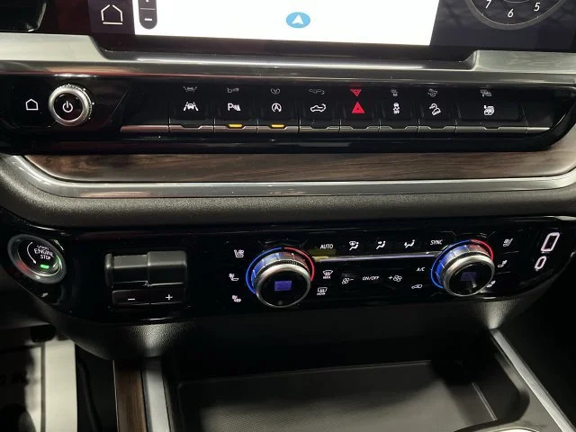2024 GMC Sierra 1500 SLT - Photo 19