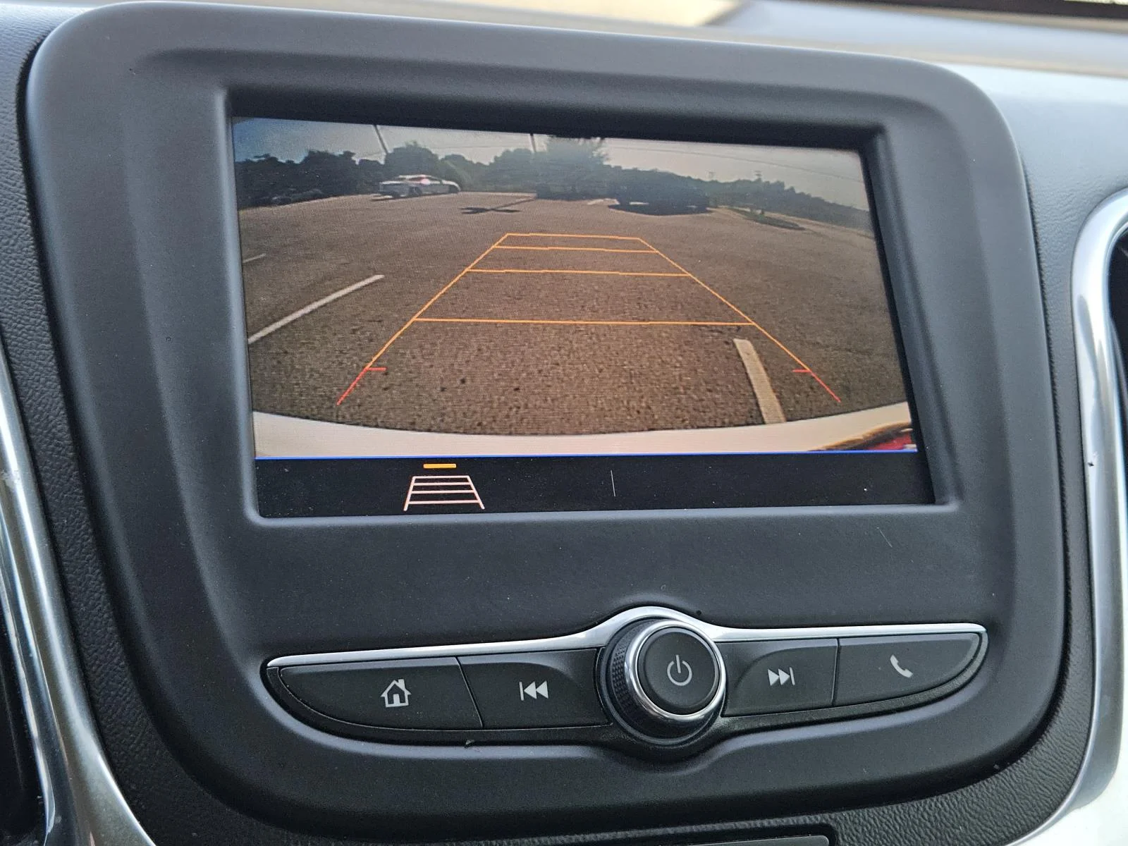 2020 Chevrolet Equinox LS - Photo 16