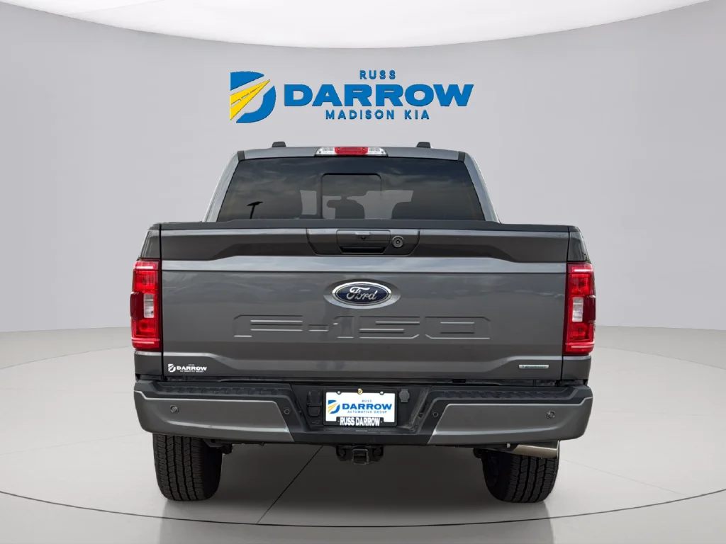 Used 2023 Gray Metallic Ford XLT image 4