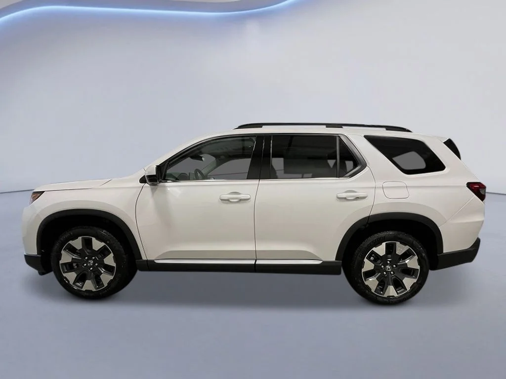 New 2026 Platinum White Pearl Honda Touring image 2