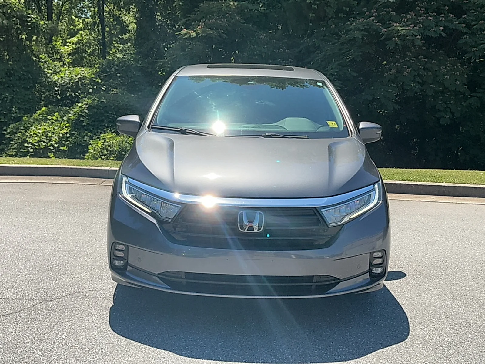 Used 2023 Modern Steel Metallic Honda Touring image 20