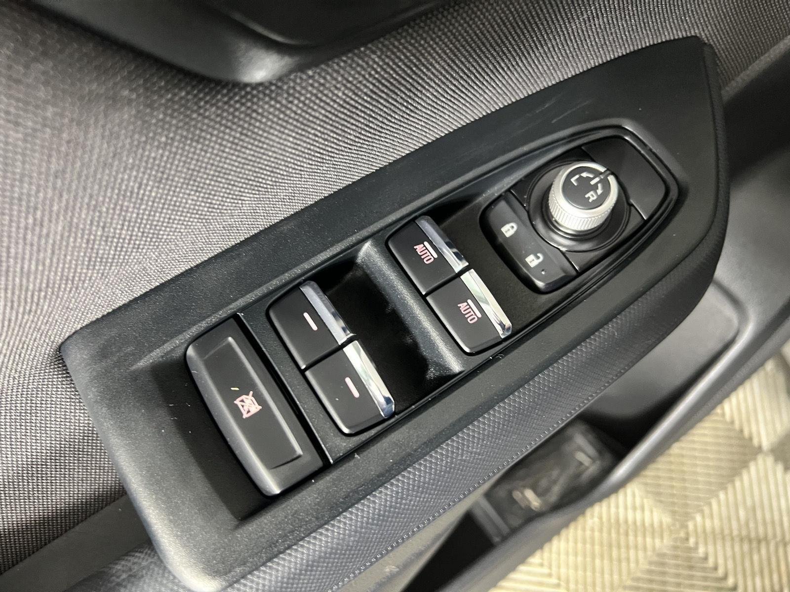 Used 2025 River Rock Pearl Subaru Premium image 36