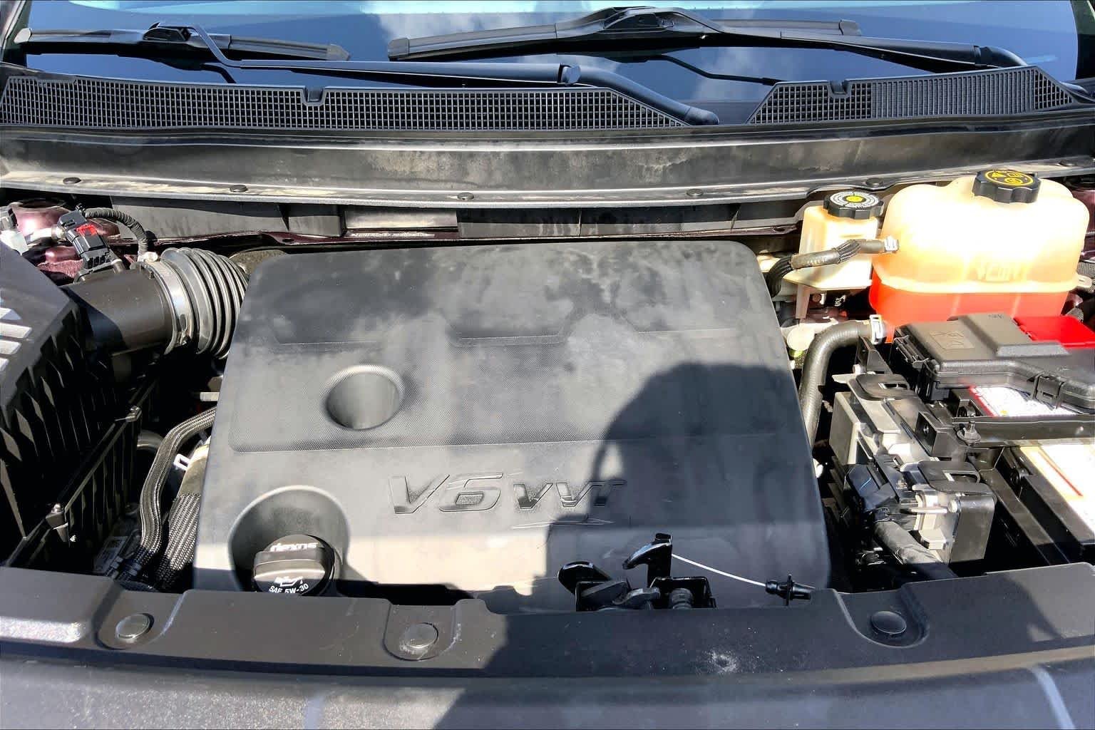 Used 2018 Black Currant Metallic Chevrolet LT Cloth image 31