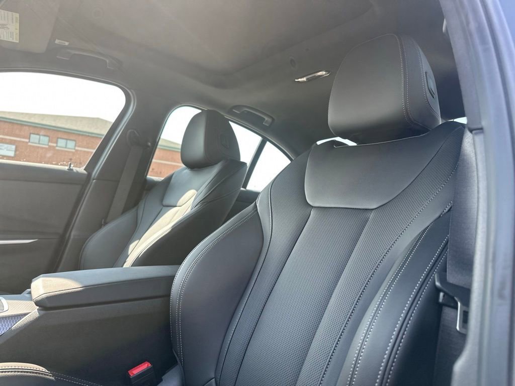 New 2026 Black Sapphire Metallic BMW 330i NA xDrive image 15