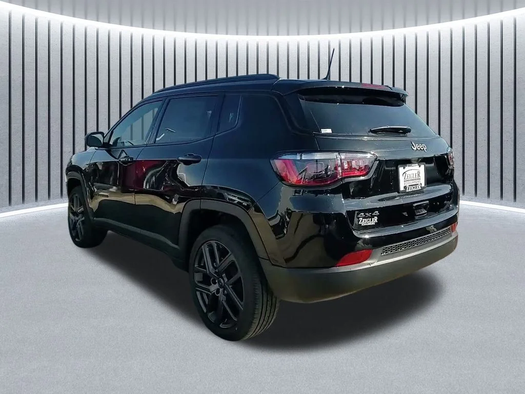 New 2026 Black Jeep Latitude image 12