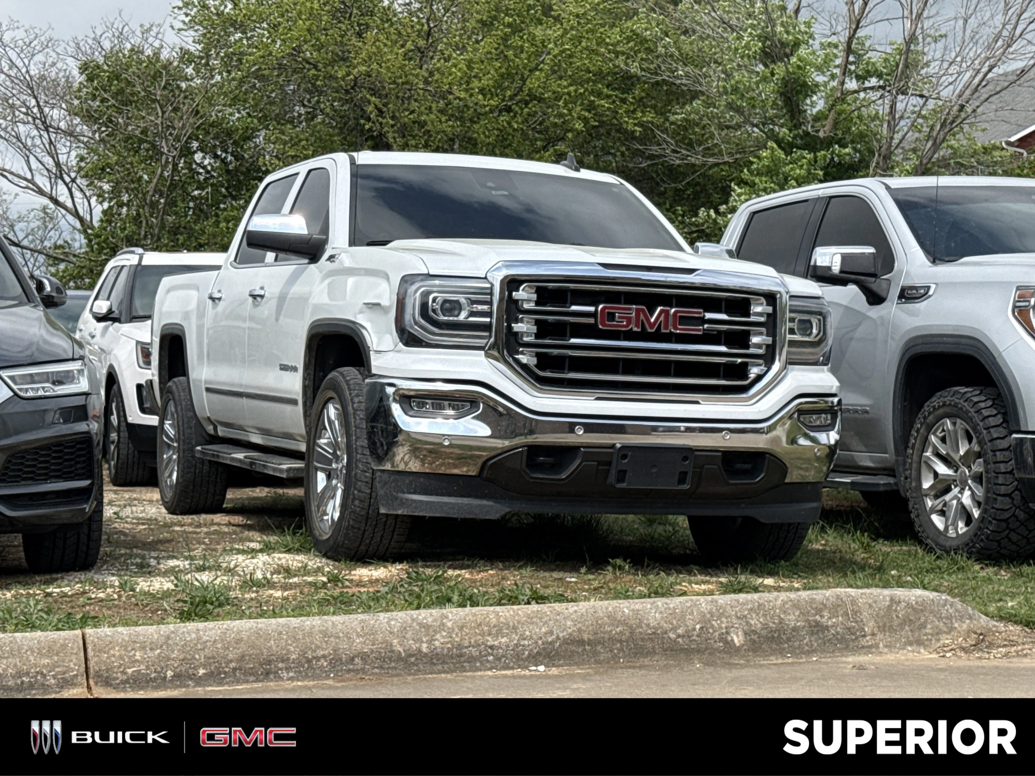 2018 GMC Sierra 4WD Crew Cab Short Box SLT's photo