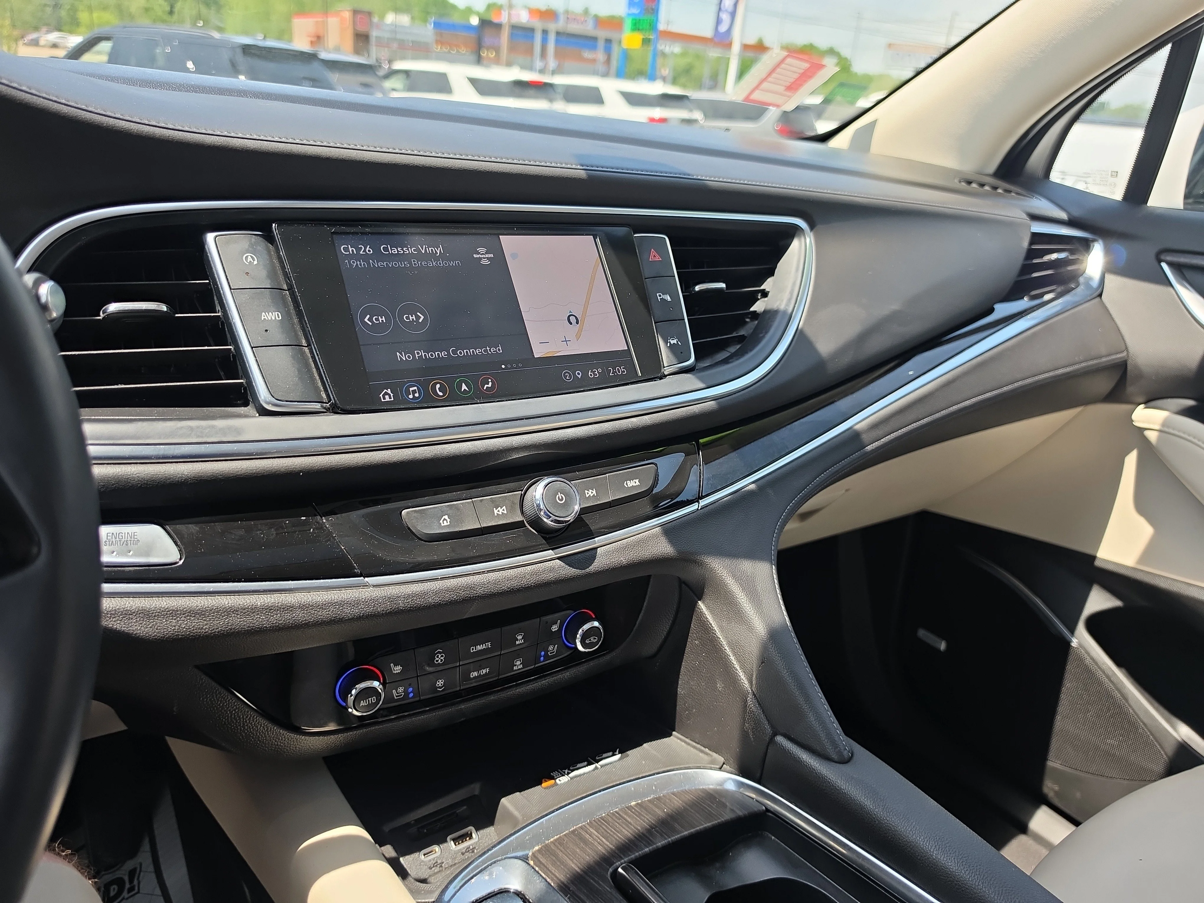 Used 2023 White Frost Tricoat Buick Avenir image 26