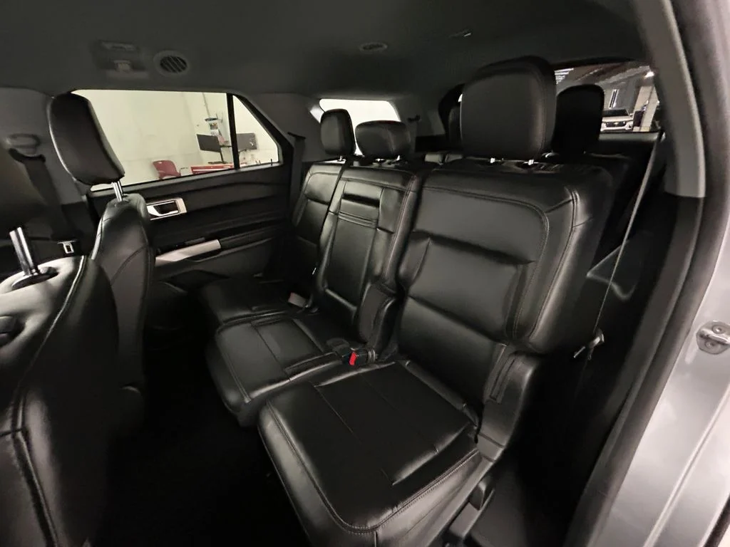 Used 2023 Silver Ford XLT image 19