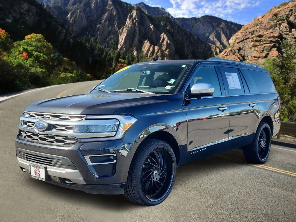 Used 2022 Gray Ford Platinum image 5