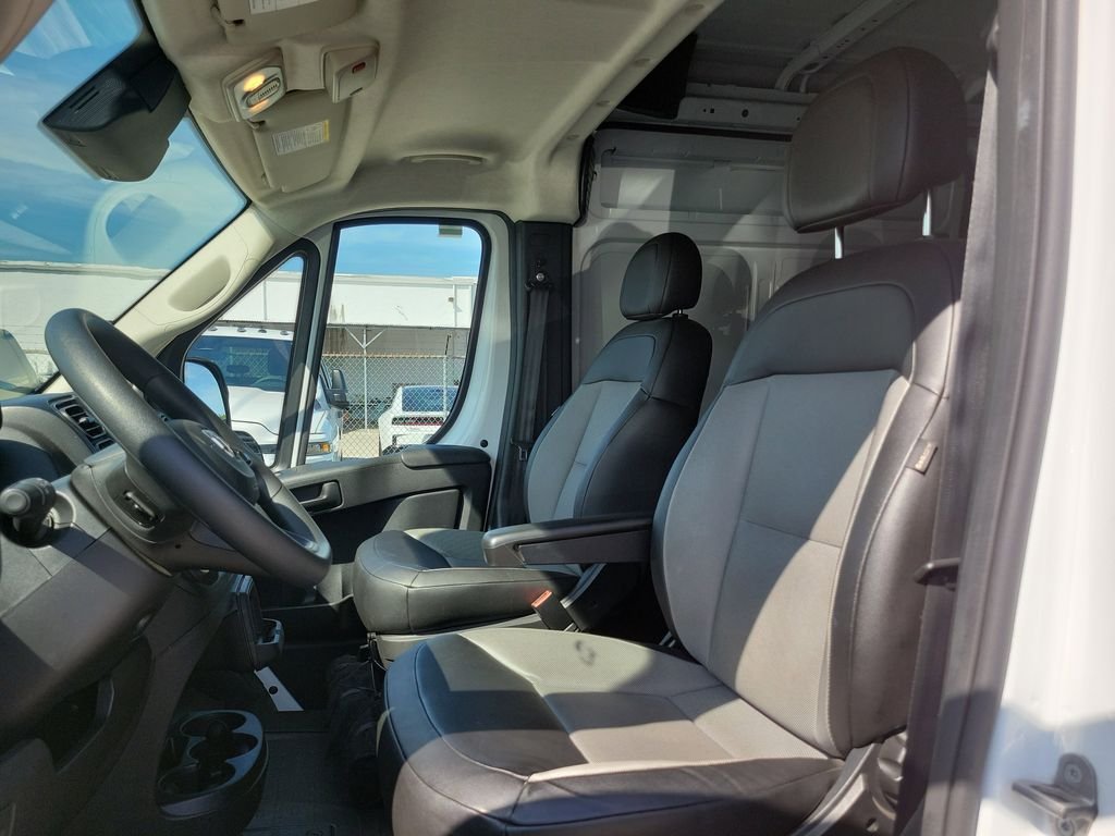 Used 2025 White Ram High Roof image 26