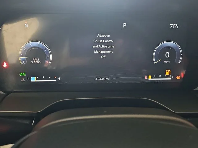 Used 2022 Black Jeep Altitude image 12