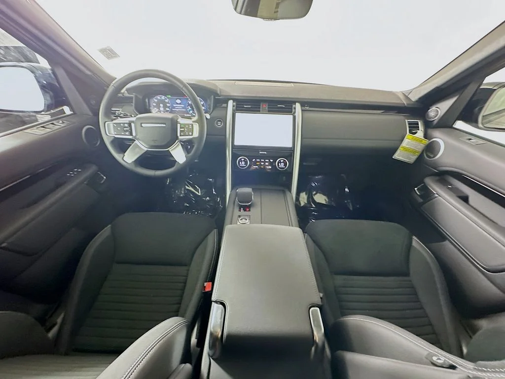 New 2026 Santorini Black Land Rover S image 26